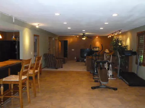 10506 Ray Dr, Roscoe, IL 61073 photo 9