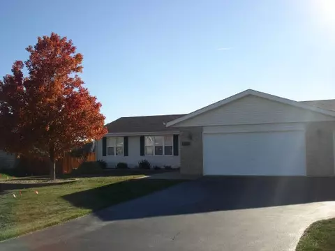 11076 Meadowsweet Ln, Roscoe, IL 61073 photo 1