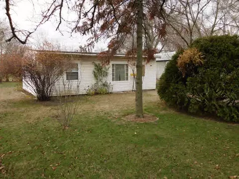 2004 Porter Ave, Beloit, WI 53511 photo 2