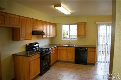 541 S Main St #12, Ukiah, CA 95482 photo 3