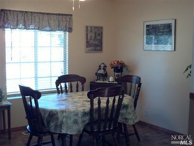 1700 Daphne Dr, Willits, CA 95490 photo 6
