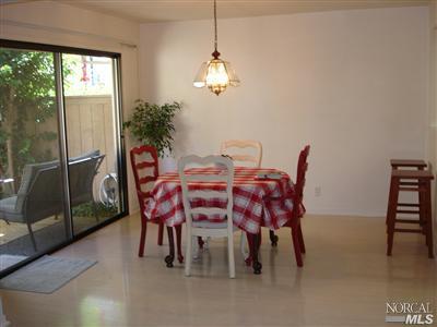 622 Oregon St, Sonoma, CA 95476 photo 4