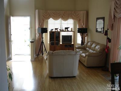 197 Crystal Ct, Vallejo, CA 94589 photo 4