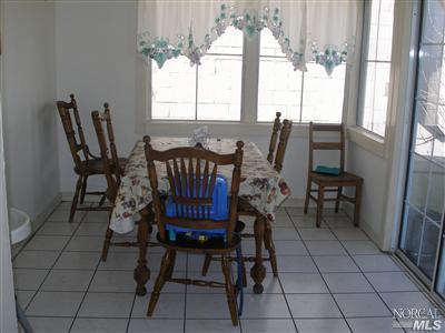 11 Glenn St, Vallejo, CA 94590 photo 2