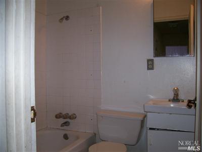 122 Hollywood Ave, Vallejo, CA 94591 photo 9