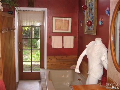 Undisclosed, Cloverdale, CA 95425 photo 11
