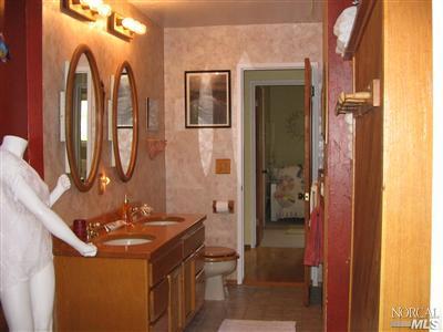 Undisclosed, Cloverdale, CA 95425 photo 10