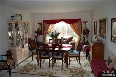1 Santiago Ct, Novato, CA 94947 photo 4