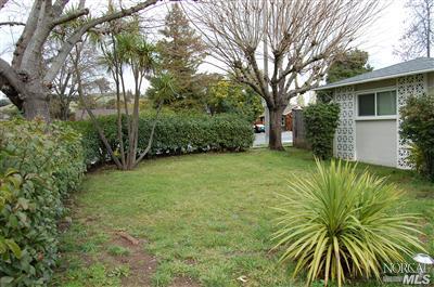 1 Santiago Ct, Novato, CA 94947 photo 2