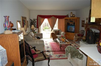1 Santiago Ct, Novato, CA 94947 photo 3
