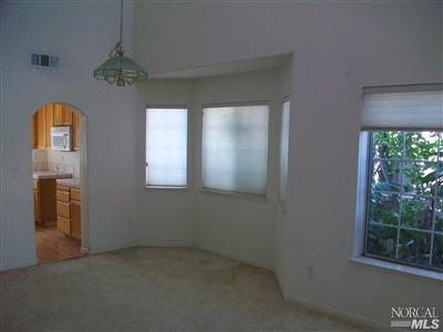 2183 Garnet Cir, Vallejo, CA 94591 photo 2