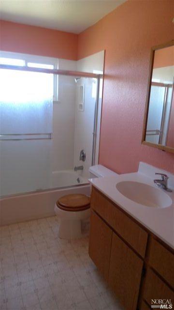 537 E Travis Blvd, Fairfield, CA 94533 photo 8