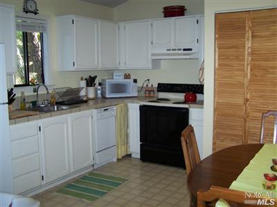 21 Pine Tree Cir, Cotati, CA 94931 photo 3