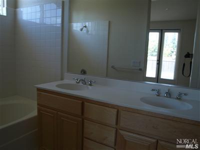 8444 Stomper Dr, Windsor, CA 95492 photo 5