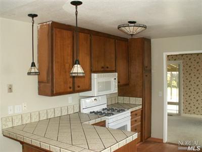 232 Bonnie Ln, Willits, CA 95490 photo 4
