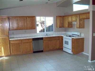 975 Patwin Ct, Dixon, CA 95620 photo 5