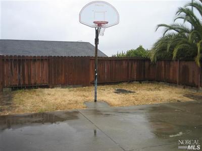 155 Obsidian Ct, Vallejo, CA 94589 photo 8