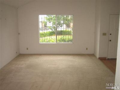 155 Obsidian Ct, Vallejo, CA 94589 photo 3
