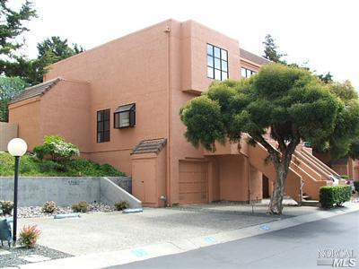 142 Nantucket Ln, Vallejo, CA 94590 photo 2