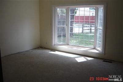 1307 Eisenhower St, Fairfield, CA 94533 photo 3