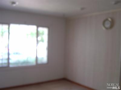 2925 Irwin St, Vallejo, CA 94591 photo 2