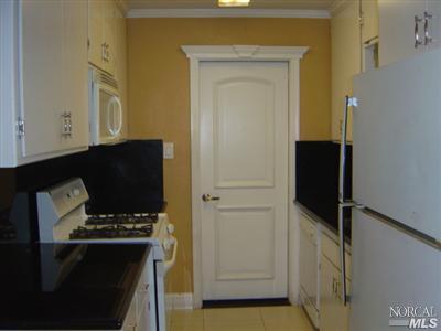 2925 Irwin St, Vallejo, CA 94591 photo 3
