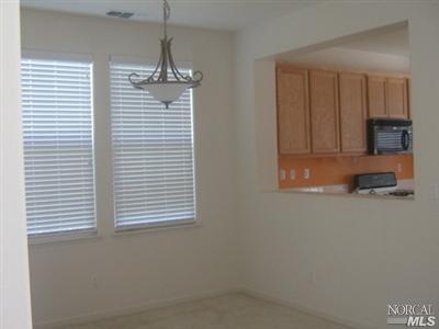 903 Walden Ct, Fairfield, CA 94533 photo 5