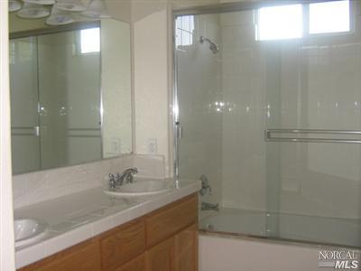 903 Walden Ct, Fairfield, CA 94533 photo 6