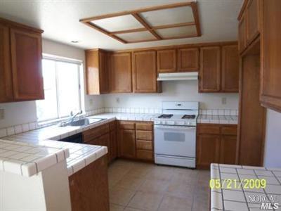 979 Griffin Dr, Vallejo, CA 94589 photo 5