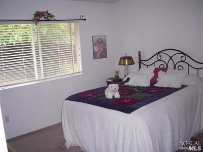 1067 Ruby Dr, Vacaville, CA 95687 photo 5