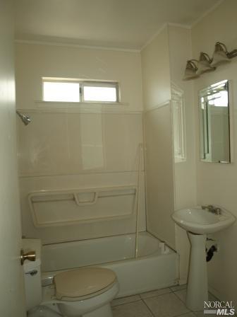 301 Idora Ave, Vallejo, CA 94591 photo 2