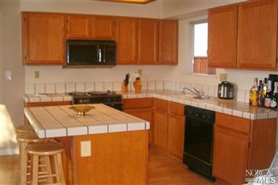 567 Knights Cir, Vallejo, CA 94591 photo 4