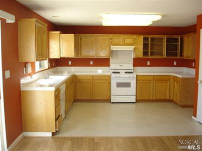 5501 Bordeaux Ct, Vallejo, CA 94591 photo 3