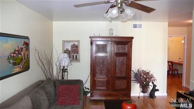 2512 Maclennan St, Napa, CA 94558 photo 2