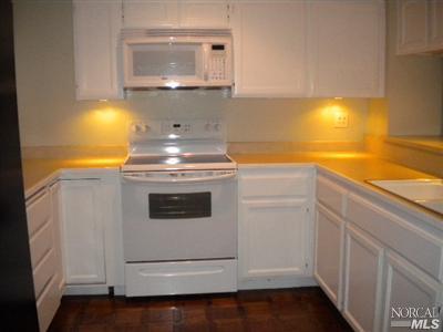 191 Nantucket Ln, Vallejo, CA 94590 photo 2