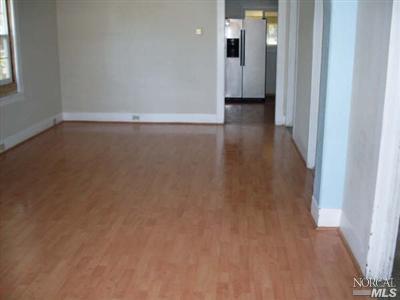 216 Jackson St, Fairfield, CA 94533 photo 2