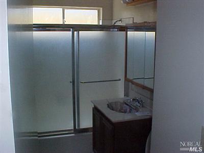 122 Manhattan Dr, Vallejo, CA 94591 photo 2