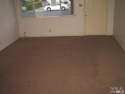 1043 Johnson St, Fairfield, CA 94533 photo 5