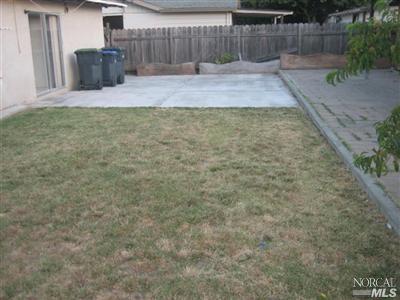 1043 Johnson St, Fairfield, CA 94533 photo 12