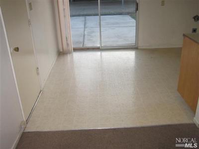 1043 Johnson St, Fairfield, CA 94533 photo 6