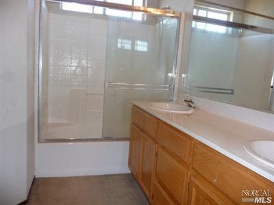 341 Carousel Dr, Vallejo, CA 94589 photo 4