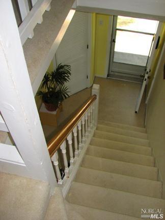 192 Martin Dr, Novato, CA 94949 photo 3