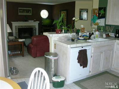 9583 Wellington Cir, Windsor, CA 95492 photo 3