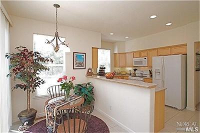 8501 Halley Ct, Windsor, CA 95492 photo 2