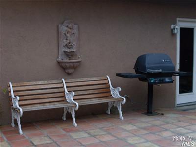413 Skyline Dr, Vallejo, CA 94591 photo 9