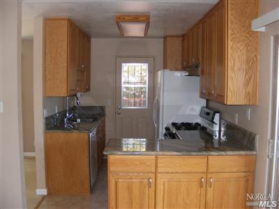 2502 Montclair Ct, Pinole, CA 94564 photo 2