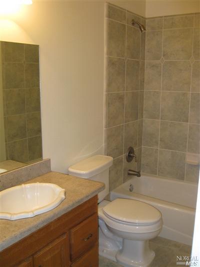 1532 E St, Napa, CA 94559 photo 9