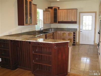 1532 E St, Napa, CA 94559 photo 2