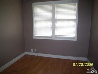 34 Selfridge St, Vallejo, CA 94590 photo 3