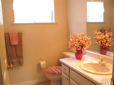 8912 Gravenstein Way, Cotati, CA 94931 photo 6